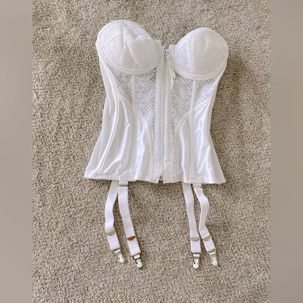 Women’s corset, white